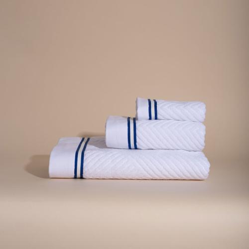 Πετσέτα Προσώπου (50x100) White Fabric Navy Line White 550gsm