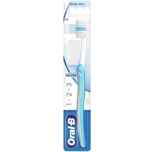 Oral-B 123 Indicator Medium Toothbrush 40mm Χειροκίνητη Οδοντόβουρτσα, Μέτρια 1 Τεμάχιο - Γαλάζιο / Λευκό