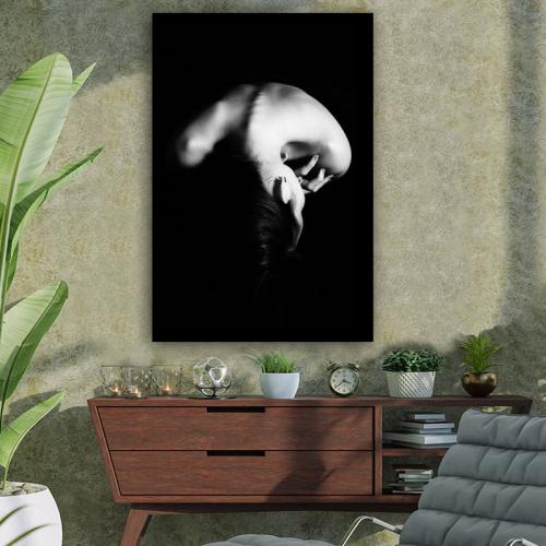 Πίνακας σε καμβά Lonely woman black and white 90x139 Τελαρωμένος καμβάς σε ξύλο με πάχος 2cm