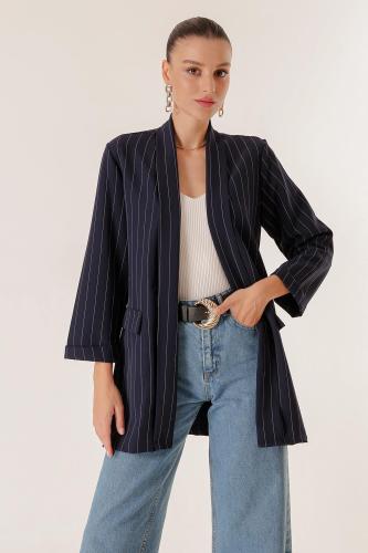 By Saygı Lycra longitudinal stripe long jacket with a shawl collar and fake pockets.