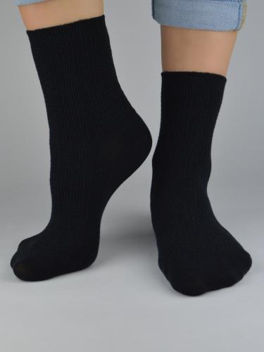 NOVITI Woman's Socks SB046-W-01