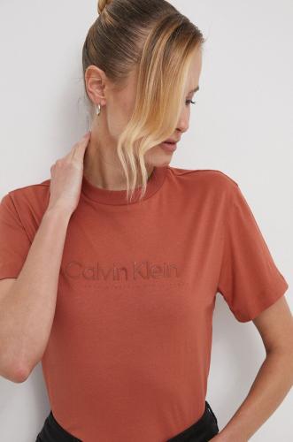 Βαμβακερό μπλουζάκι Calvin Klein γυναικεία, χρώμα: καφέ